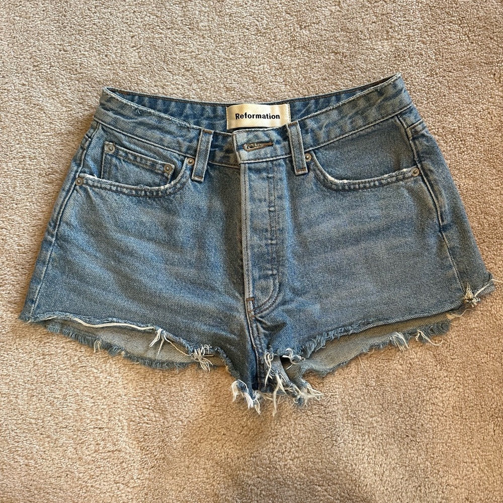 Reformation Jean shorts size 25